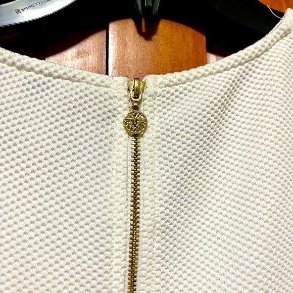 Anne Klein Elegant White Top - Large - Picture 7 of 7